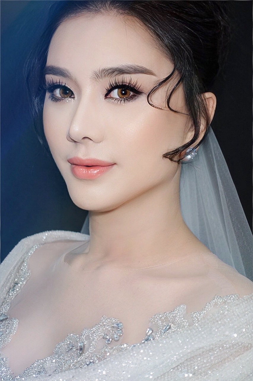 Lâm Khánh Chi tung ảnh cưới, nói về mong ước sau tan vỡ hôn nhân