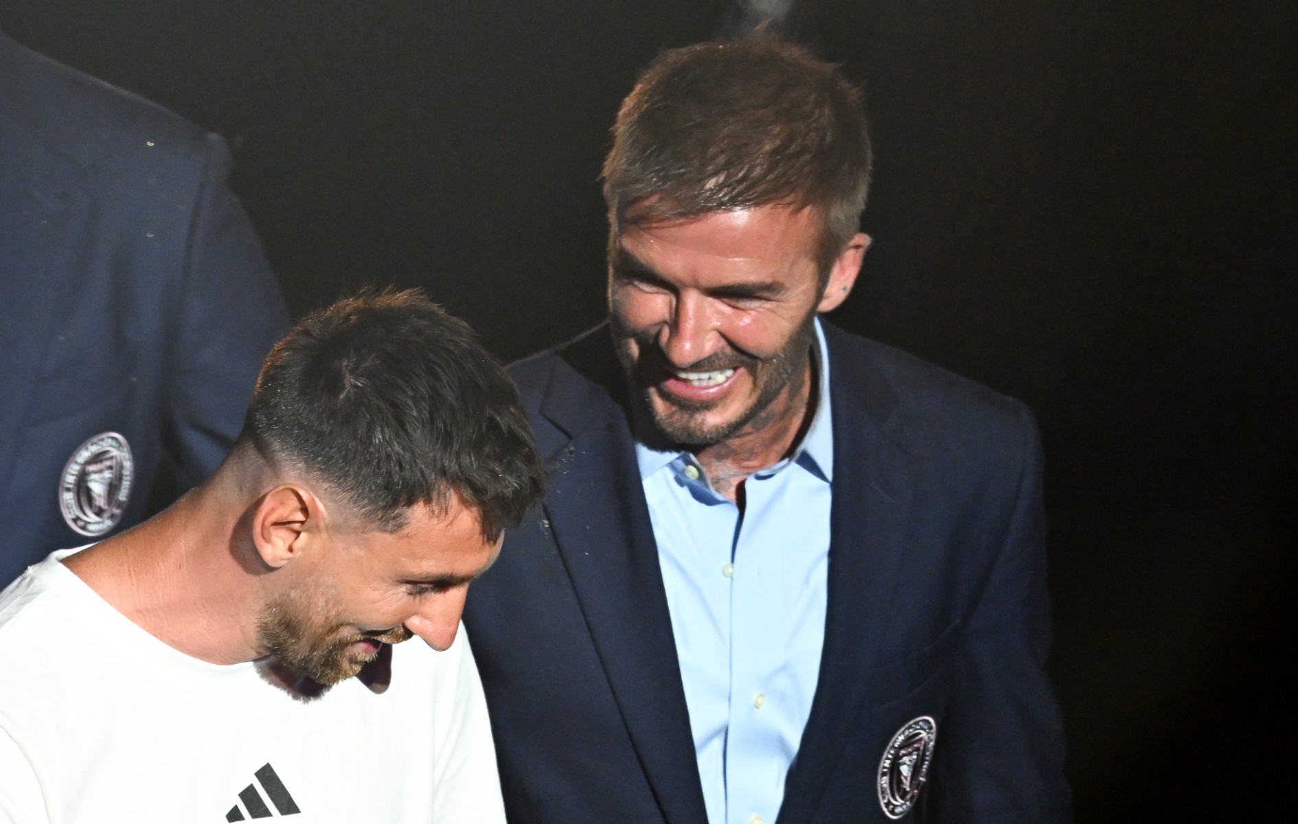 Nụ cười Messi và giọt nước mắt hạnh phúc của Beckham
