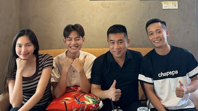Thùy Tiên - Quang Linh Vlogs bất ngờ hội ngộ, fan thắc mắc 1 chi tiết