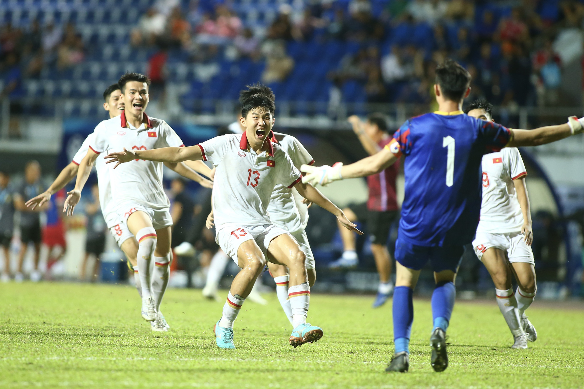 Thắng Indonesia ở loạt luân lưu, Việt Nam bảo vệ thành công ngôi vô địch U23 Đông Nam Á