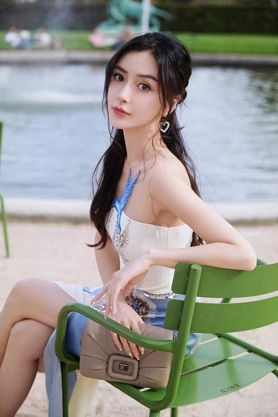 Angelababy chuẩn bị tái xuất sau làn sóng phong sát ngầm?