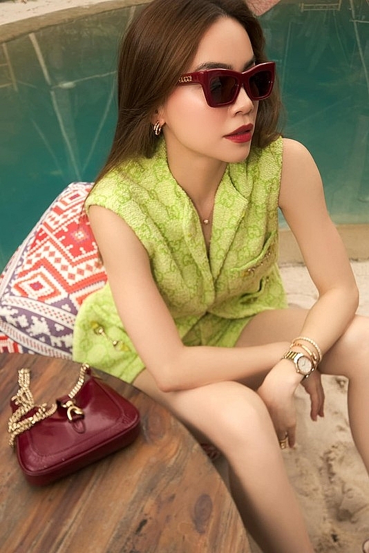 Hồ Ngọc Hà bận rộn vẫn sang chảnh, gu thời trang đẳng cấp Hồ Ngọc Hà bận rộn vẫn sang chảnh, gu thời trang đẳng cấp