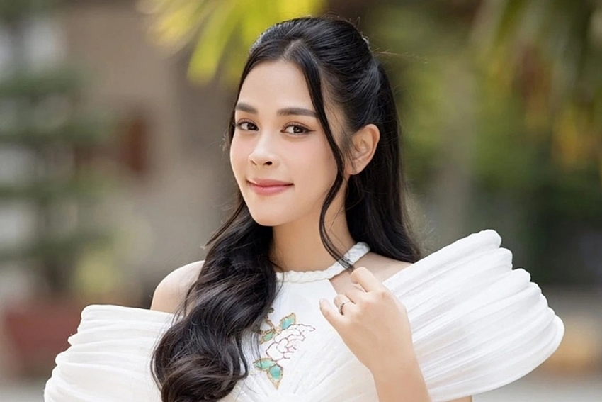 Phương Lê và loạt sao Việt vướng ồn ào năm 2024 Phương Lê và loạt sao Việt vướng ồn ào năm 2024