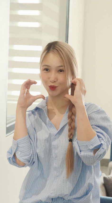 Trở lại showbiz, Hương Tràm gây chú ý bởi diện mạo sắc sảo