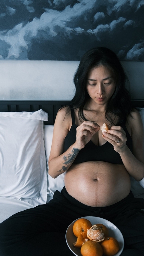 Ngô Thanh Vân khoe ảnh bầu tuyệt đẹp, tiết lộ điều đặc biệt về ông xã kém 11 tuổi