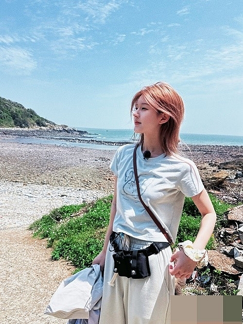 Cuộc sống của mỹ nữ xuyên không Triệu Lộ Tư trước ồn ào tố công ty