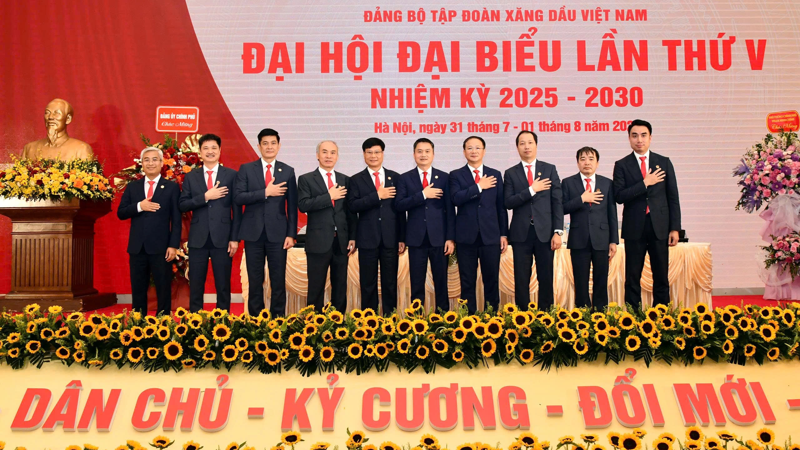 Petrolimex: Tự hào nhiệm kỳ đổi mới – Vững bước tiên phong trong kỷ nguyên chuyển đổi xanh và số