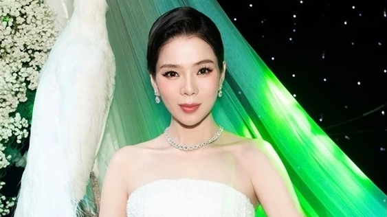 Lệ Quyên nhờ pháp luật can thiệp trước tin đồn thất thiệt