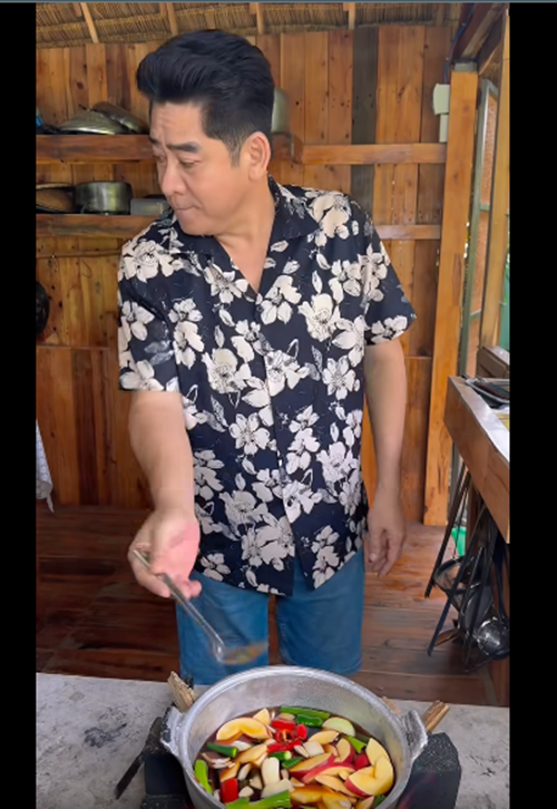 Lý do Huỳnh Anh Tuấn chưa muốn lộ diện hoàn toàn sau đột quỵ