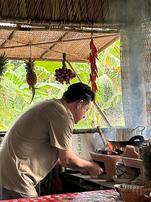 Lý do Huỳnh Anh Tuấn chưa muốn lộ diện hoàn toàn sau đột quỵ