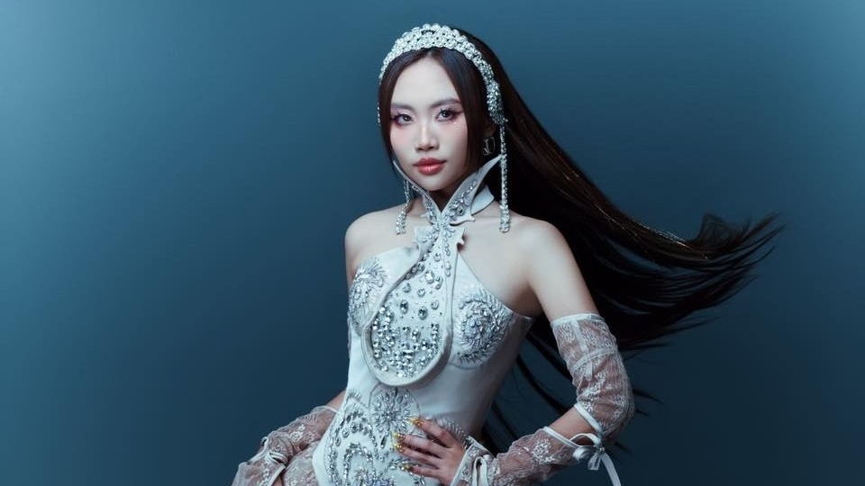 Phương Mỹ Chi thay đổi ngoạn mục, ngày càng xinh đẹp và thời thượng