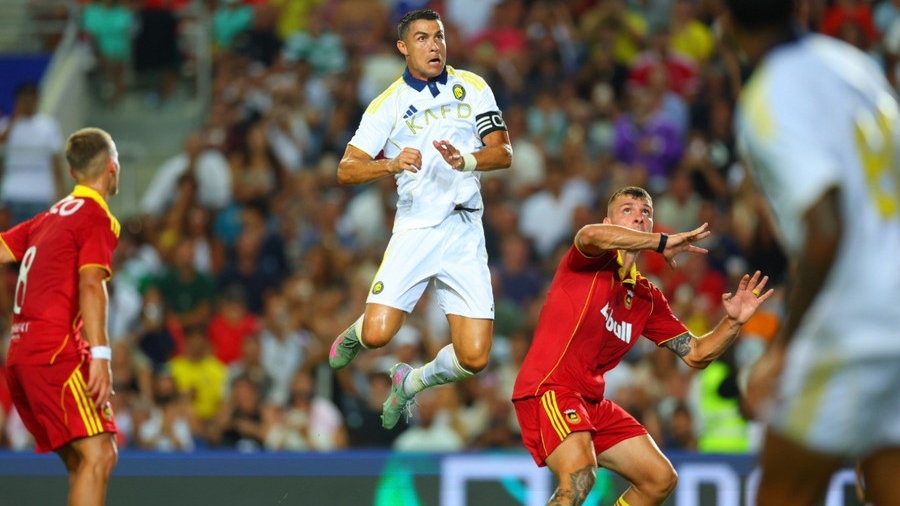 Ronaldo lập hat-trick giúp Al Nassr vùi dập Rio Ave