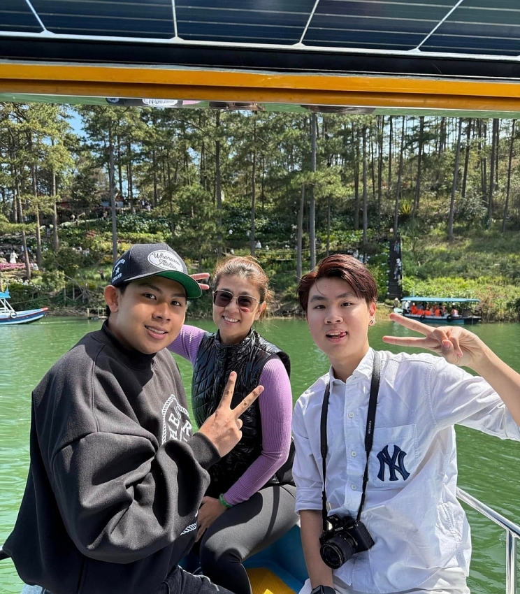 Hai quý tử bảnh như hotboy của Phước Sang - Kim Thư