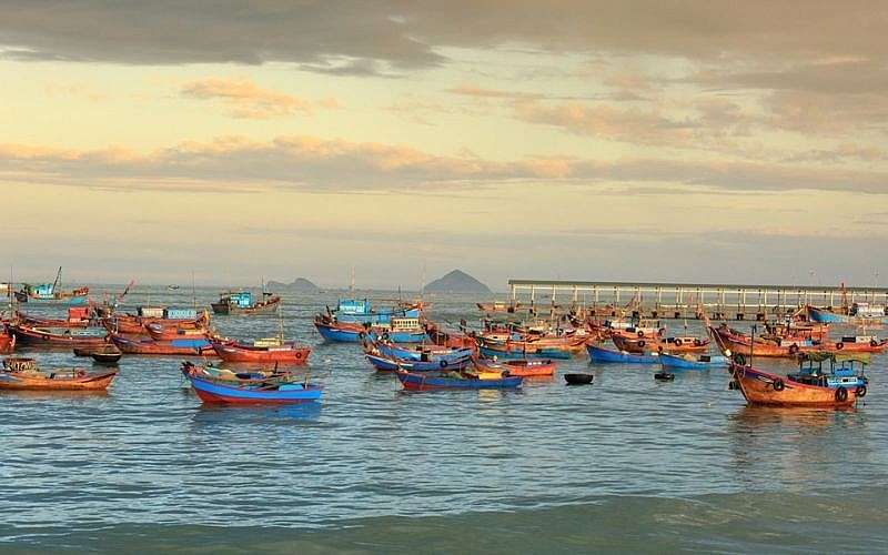 Làng chài Ninh Thủy có gì khiến du khách mê mẩn?