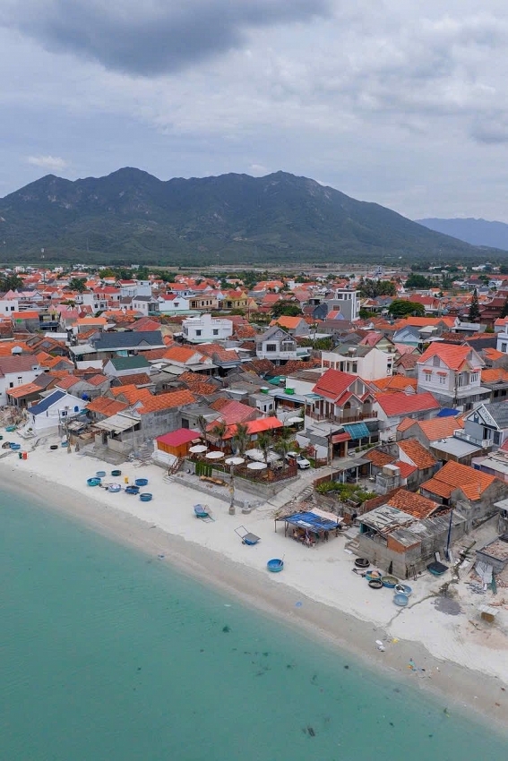 Làng chài Ninh Thủy có gì khiến du khách mê mẩn?