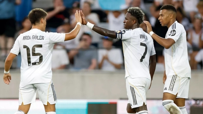 Mbappe ghi cú đúp, Real Madrid thắng lớn trước mùa giải mới