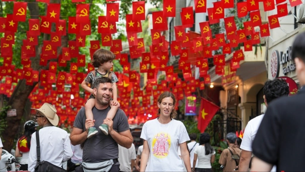 Tour yêu nước, khám phá di sản “lên ngôi” dịp lễ 2/9
