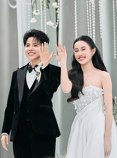 Hôn nhân của Vũ Cát Tường và Bí Đỏ