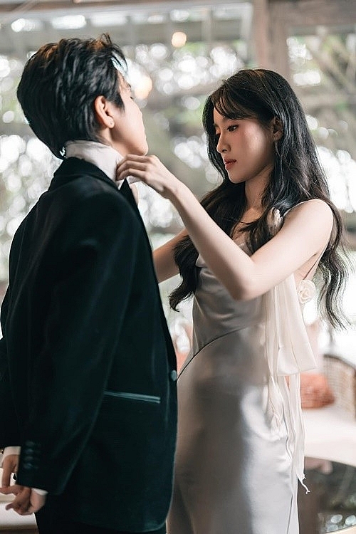 Hôn nhân của Vũ Cát Tường và Bí Đỏ