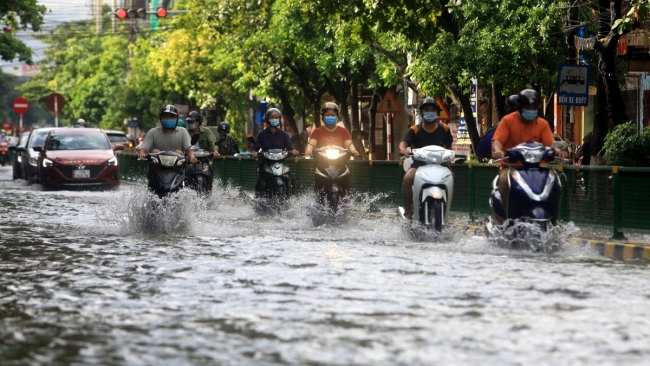 Dự báo thời tiết đêm nay và ngày mai 18/8: Hà Nội và các khu vực trên cả nước