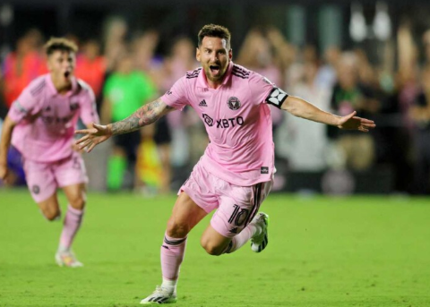 Messi lập thêm kỷ lục ấn tượng