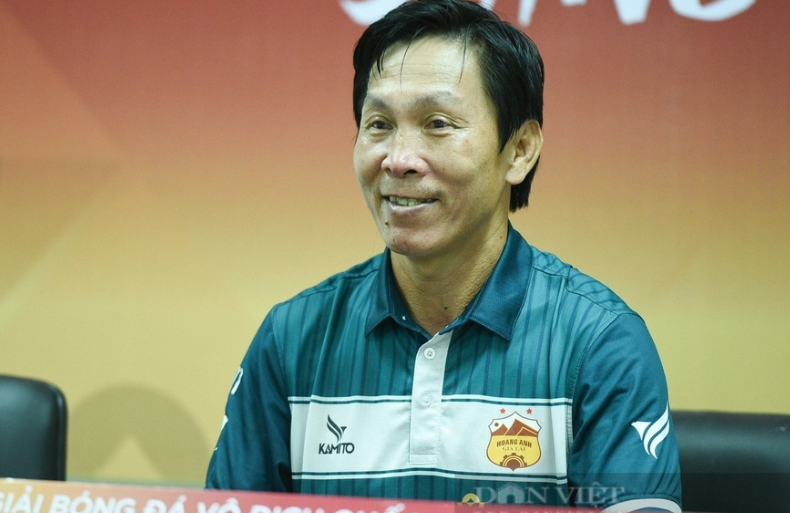 HLV Hoàng Anh Gia Lai nói gì sau trận thua Becamex TPHCM?