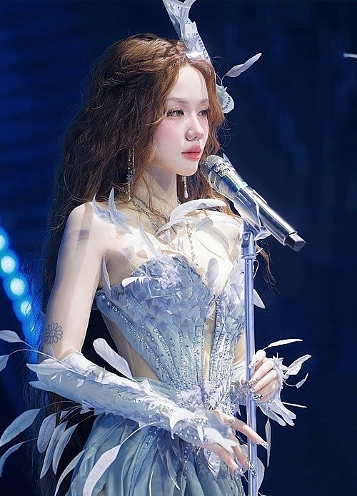 Phương Ly tỏa sáng trong chung kết Em xinh say hi