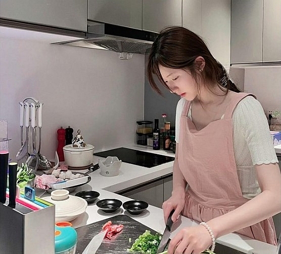 Khối tài sản “khủng” của Triệu Lộ Tư ở tuổi 27 gây choáng ngợp