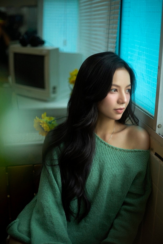 Nhan sắc xinh đẹp của Lê Hạ Anh “Mưa đỏ”