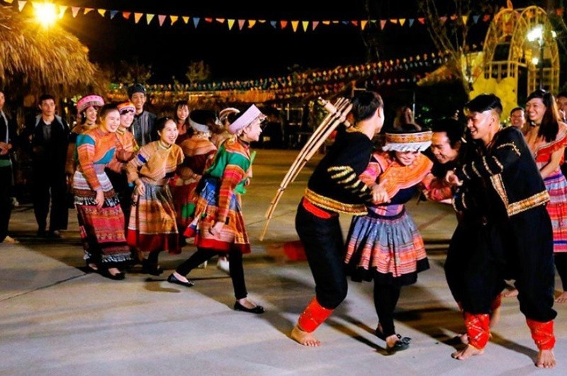 Du lịch Sa Pa dịp lễ 2/9, chọn tour nào "vui, rẻ, chất"?