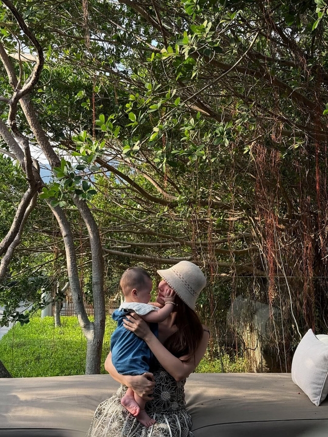 Hôn nhân viên mãn, cuộc sống giàu sang của Diễm My 9X