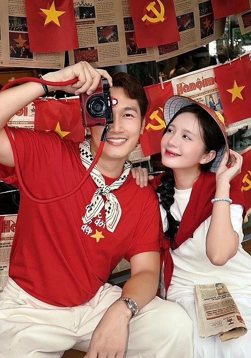 Sao Việt háo hức xem buổi tổng hợp luyện diễu binh