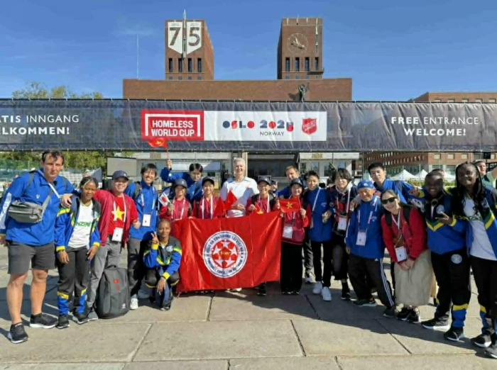 Các cầu thủ bóng đá Việt Nam lần đầu tham dự giải Homeless World Cup 2025