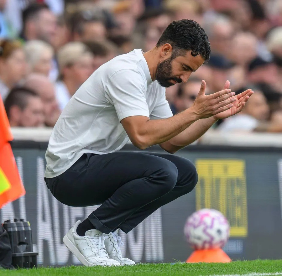 4 vấn đề then chốt HLV Ruben Amorim cần giải quyết để cứu Man Utd
