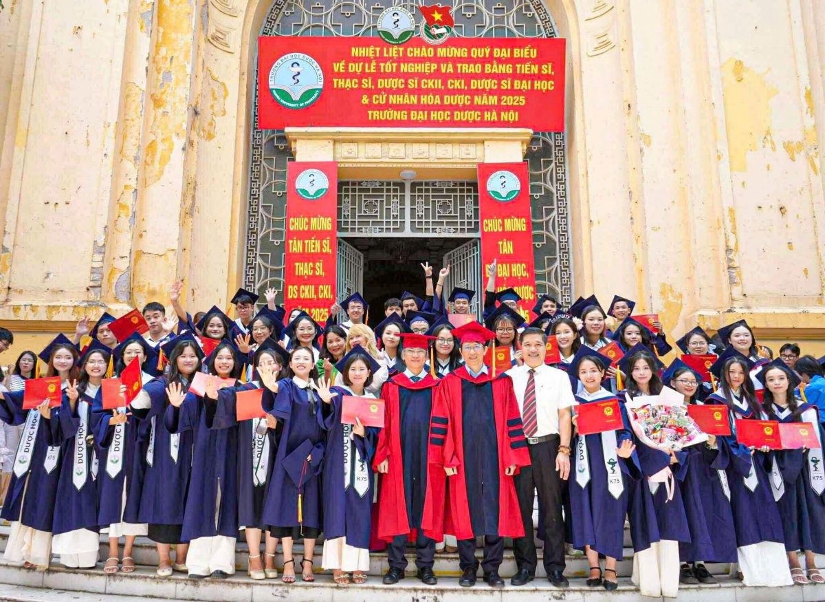 Trường Đại học Dược Hà Nội phấn đấu trở thành Đại học đổi mới sáng tạo