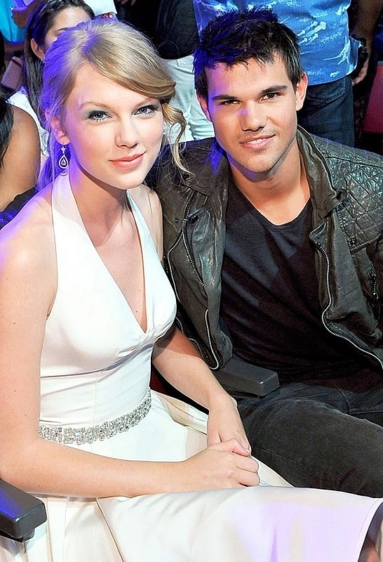 Tình duyên của nữ nghệ sĩ giàu nhất thế giới Taylor Swift