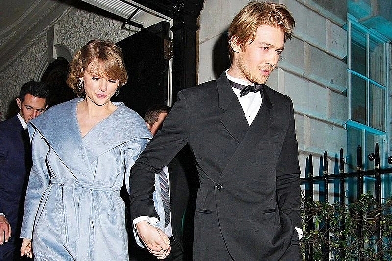 Tình duyên của nữ nghệ sĩ giàu nhất thế giới Taylor Swift