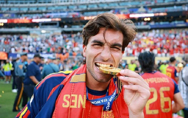 Arsenal dẫn đầu cuộc đua chiêu mộ Ferran Torres từ Barcelona