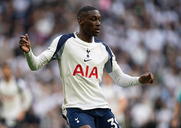 Juventus hoàn tất thương vụ Randal Kolo Muani từ PSG với mức giá 50 triệu euro