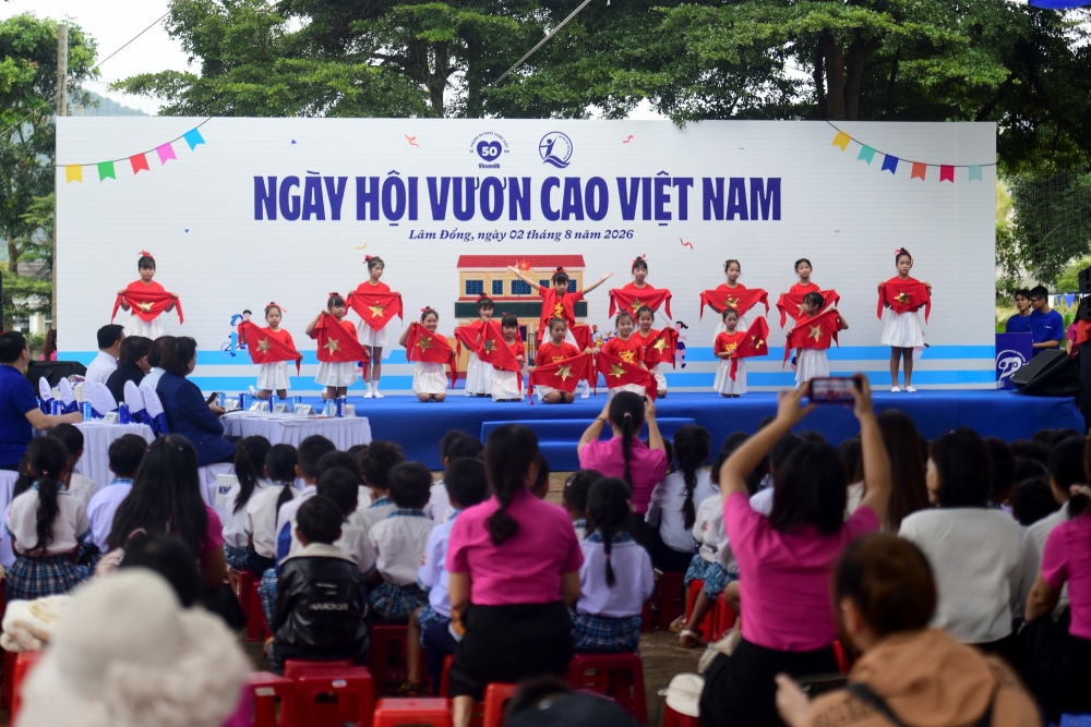 50 năm Vinamilk: bền bỉ chăm sóc nền tảng cho thế hệ Việt Nam tương lai
