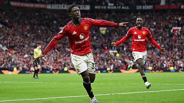 Kobbie Mainoo và đáp án cho vị trí số 6 tại Manchester United