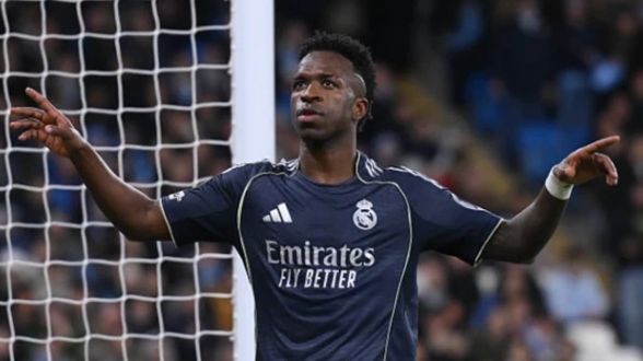 Vinicius Jr đứng trước ngã rẽ sự nghiệp: Ở lại Real Madrid hay trở thành hạt nhân tại Arsenal?