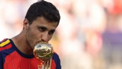 Barcelona dẫn đầu cuộc đua chiêu mộ Rodri 80 triệu euro trước kình địch Real Madrid