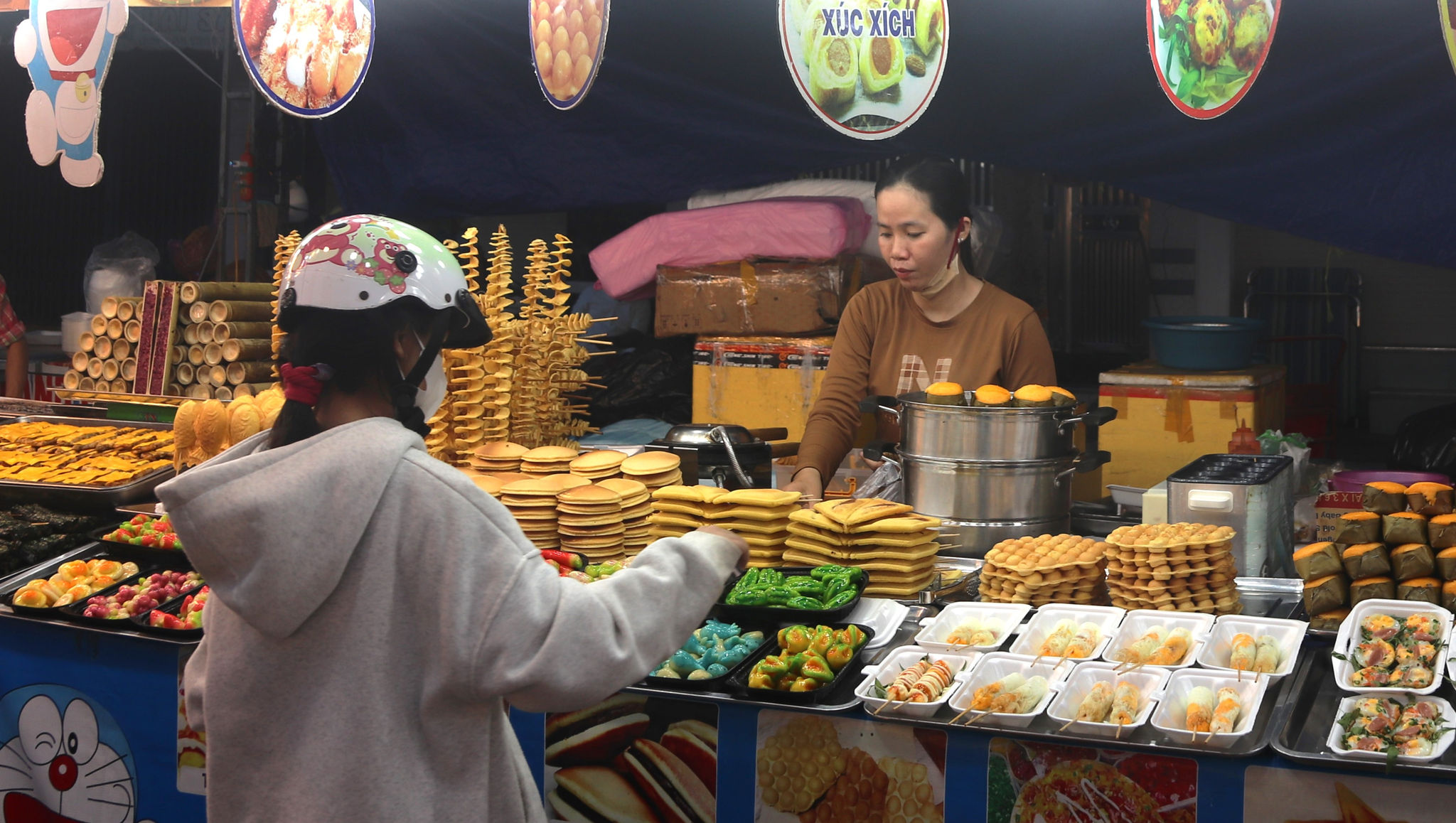 Du lịch ẩm thực biển hút khách cuối hè