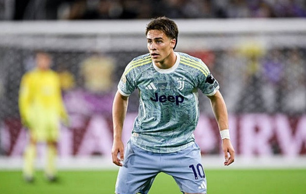 Arsenal tái thiết đội hình hè 2026: Nổ bom tấn Bruno Guimaraes và săn đuổi Julian Alvarez