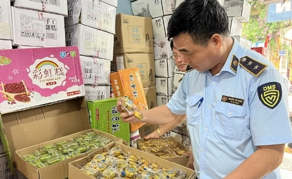 Hà Nội tăng cường kiểm tra an toàn thực phẩm dịp Trung thu 2026