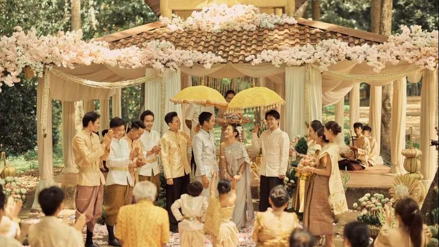"Thiên đường với người thương" của Phương Mỹ Chi gây "sốt" văn hóa Khmer Nam Bộ