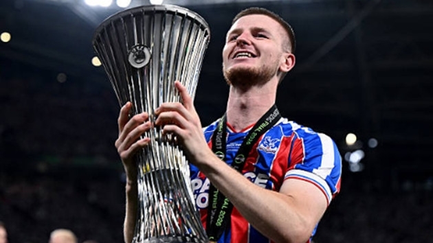 MU quyết chi 80 triệu bảng mua Adam Wharton hoàn thiện hàng tiền vệ dưới thời Carrick