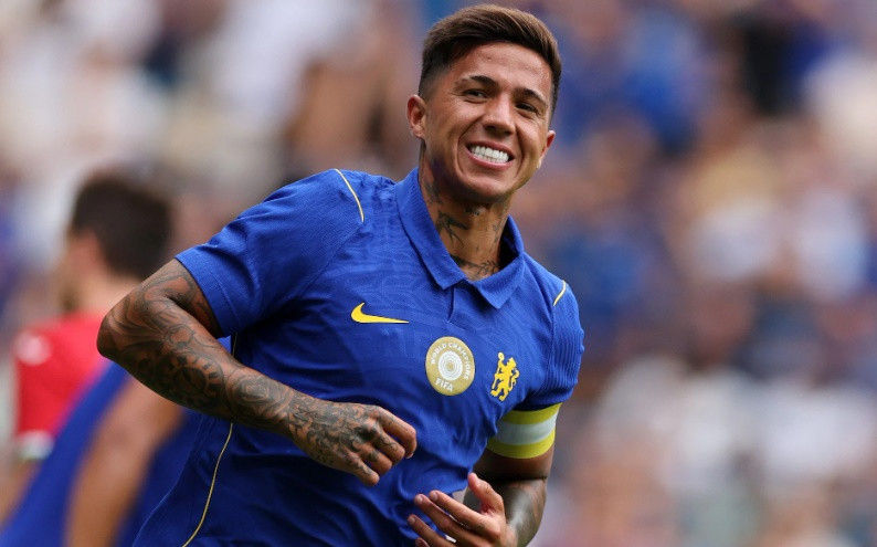 Tương lai của Enzo Fernandez tại Chelsea lung lay sau phát biểu lấp lửng từ HLV Xabi Alonso