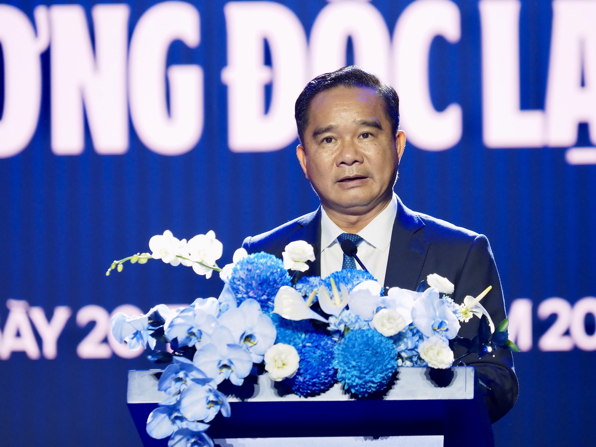 Vinamilk đón nhận Huân chương Độc lập hạng Nhất tại dấu mốc 50 năm